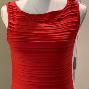 Banana republic figure flattering sleeveless top